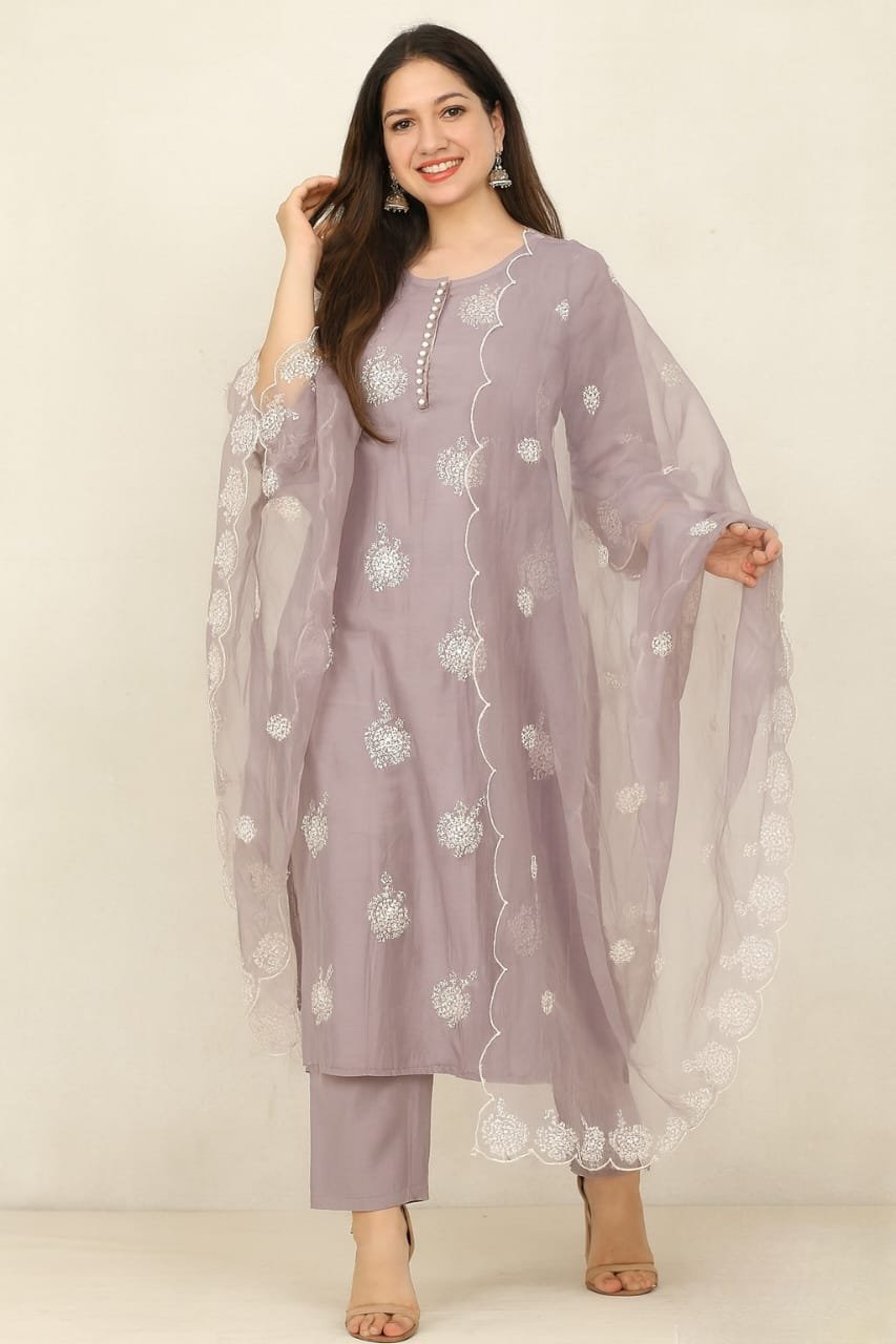 WhatsApp Image 2025-11-18 at 16.28.05